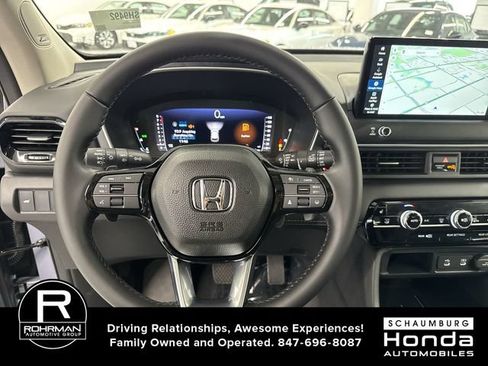Used 2026 Honda Pilot Touring image 11