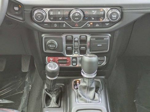 New 2026 Jeep Gladiator Rubicon AWD/4WD image 19