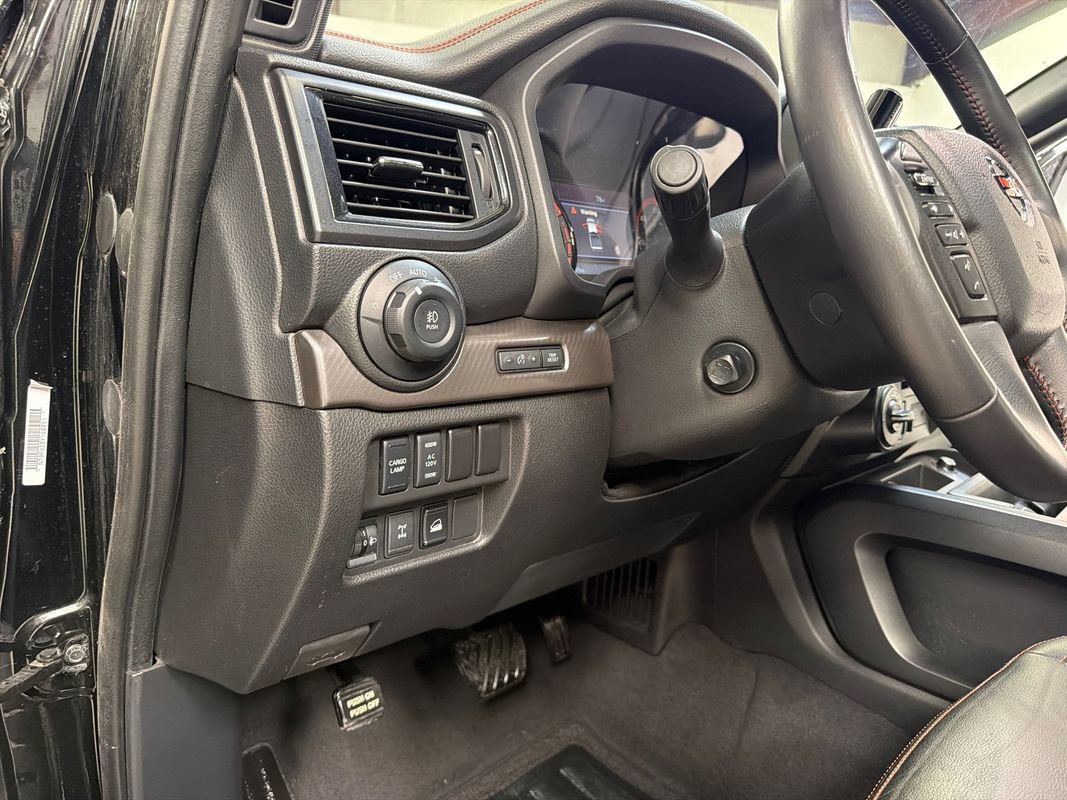 Used 2021 Nissan Titan PRO-4X w/ Pro-4x Convenience Package AWD/4WD image 30