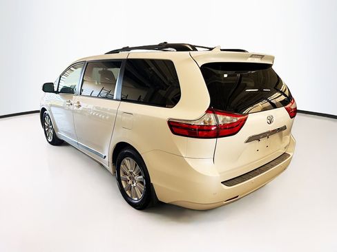 Used 2017 Toyota Sienna Limited Premium w/ Protection Package AWD/4WD image 5