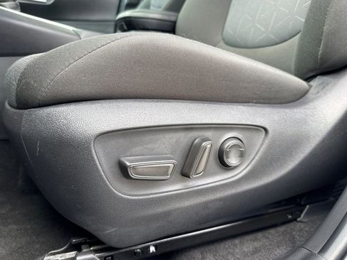 Used 2025 Toyota RAV4 XLE image 14