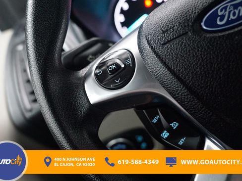 Used 2019 Ford Transit Connect XLT FWD image 17