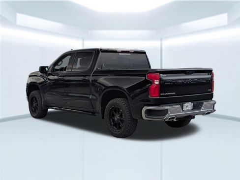 Used 2024 Chevrolet Silverado 1500 LTZ w/ Z71 Off-Road Package AWD/4WD image 3