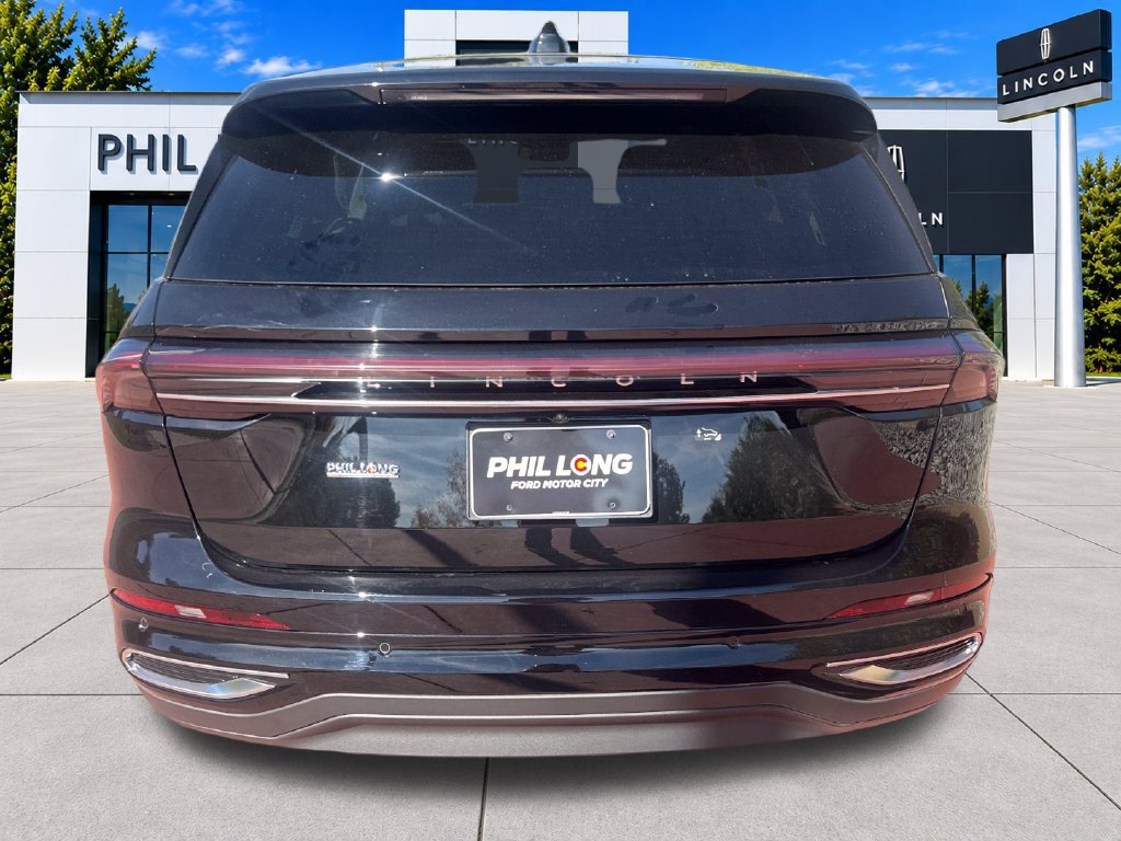 Used 2026 Lincoln Nautilus Premier w/ Equipment Group 102A AWD/4WD image 6
