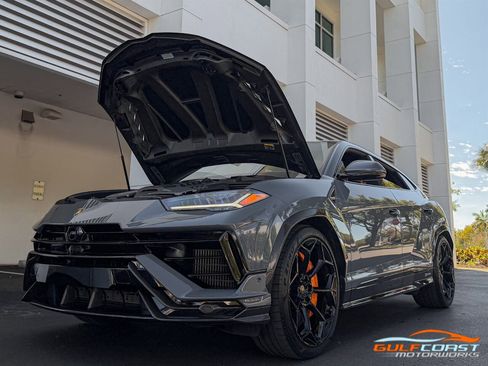 Used 2024 Lamborghini Urus Performante image 44