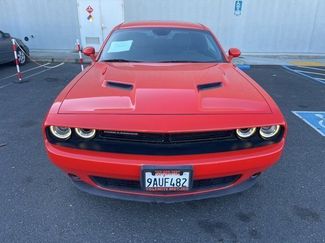 Used 2018 Dodge Challenger SXT video 2