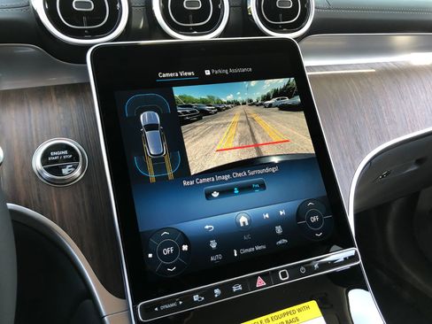 New 2025 Mercedes-Benz GLC 350e 4MATIC image 25