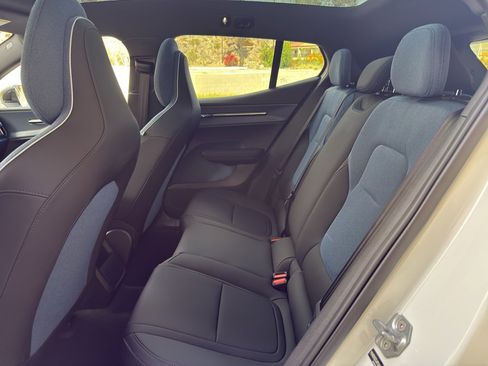 New 2026 Volvo EX30 Ultra w/ Protection Package Premier image 24