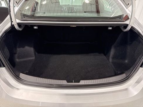 Used 2019 Chevrolet Malibu LT w/ Driver Confidence Package II image 17