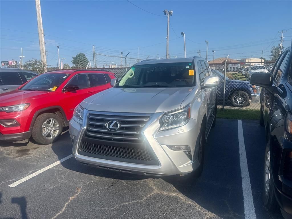 Used 2016 Lexus GX 460 w/ Premium Package AWD/4WD image 2