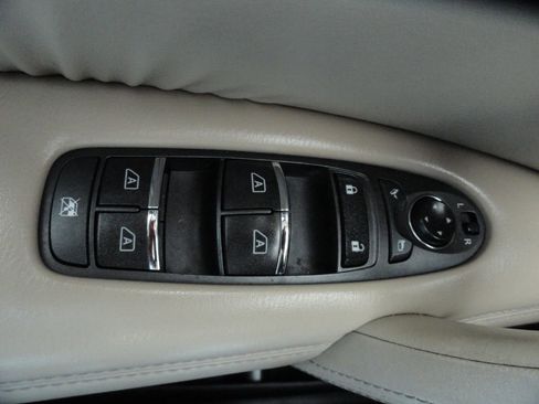 Used 2018 Nissan Armada SL w/ Premium Package AWD/4WD image 39
