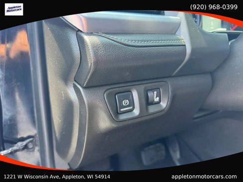 Used 2017 GMC Acadia SLE AWD/4WD image 29
