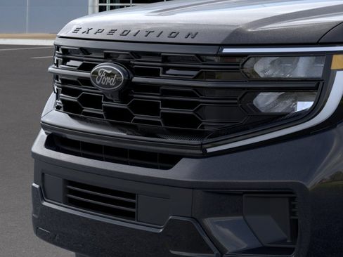 Used 2026 Ford Expedition Max Platinum w/ Stealth Appearance Package AWD/4WD image 19