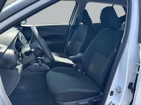Certified 2025 Nissan Kicks Play S FWD image 22