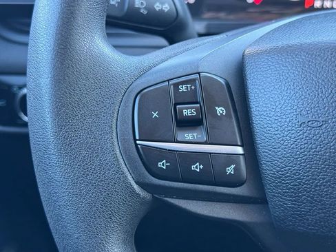 Used 2023 Ford Explorer 4WD image 12