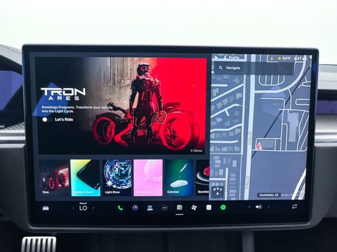 Used 2021 Tesla Model S Plaid image 22