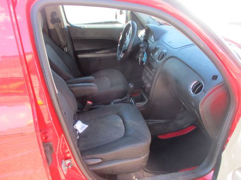 Used 2011 Chevrolet HHR LS image 7