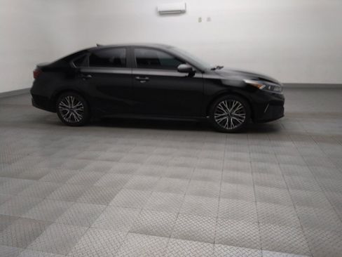 Used 2023 Kia Forte GT-Line FWD image 11