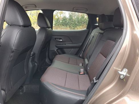 New 2026 Nissan Kicks SR w/ Cold Weather Package AWD/4WD image 9