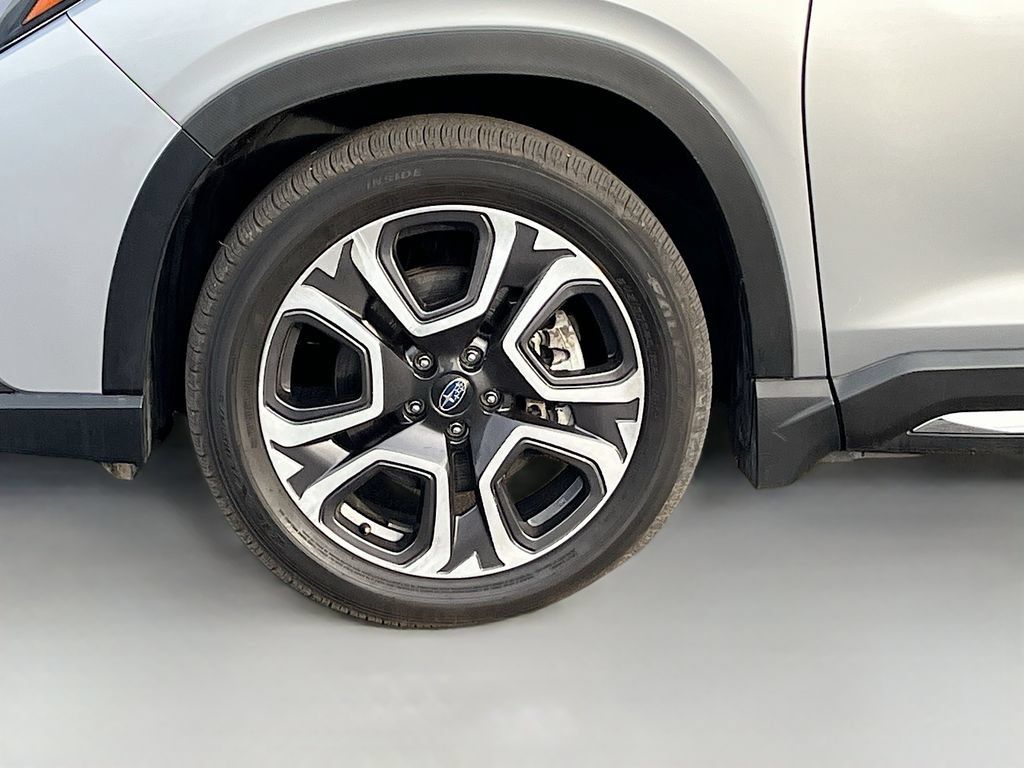 Used 2023 Subaru Ascent Limited w/ Technology Package AWD/4WD image 32