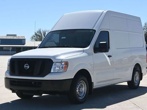 Used 2020 Nissan NV 2500 S image 4