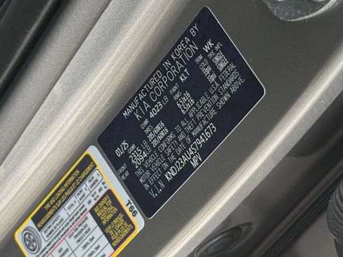 Used 2025 Kia Soul LX w/ LX Technology Package FWD image 27