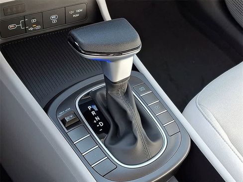 New 2026 Hyundai Kona SE FWD image 13
