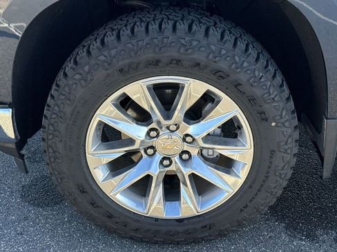 Certified 2021 Chevrolet Silverado 1500 LTZ image 29