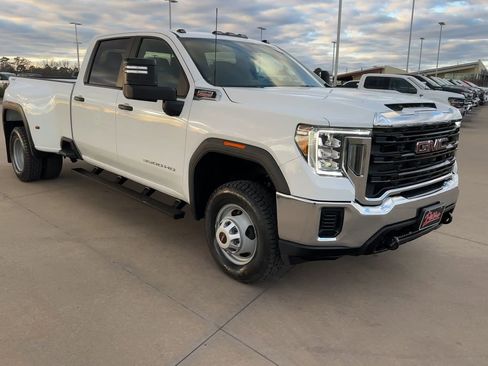 Used 2023 GMC Sierra 3500 Pro w/ Convenience Package image 3