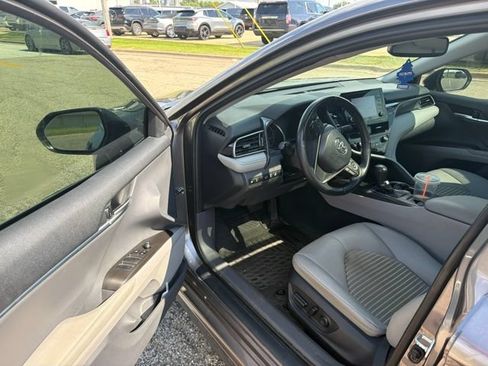 Used 2024 Toyota Camry SE w/ Cold Weather Package AWD/4WD image 6