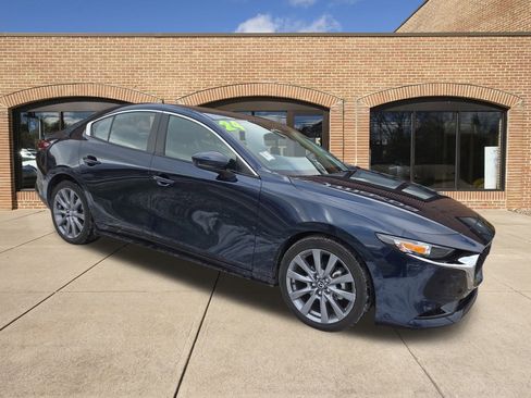 Used 2024 MAZDA MAZDA3 s image 1