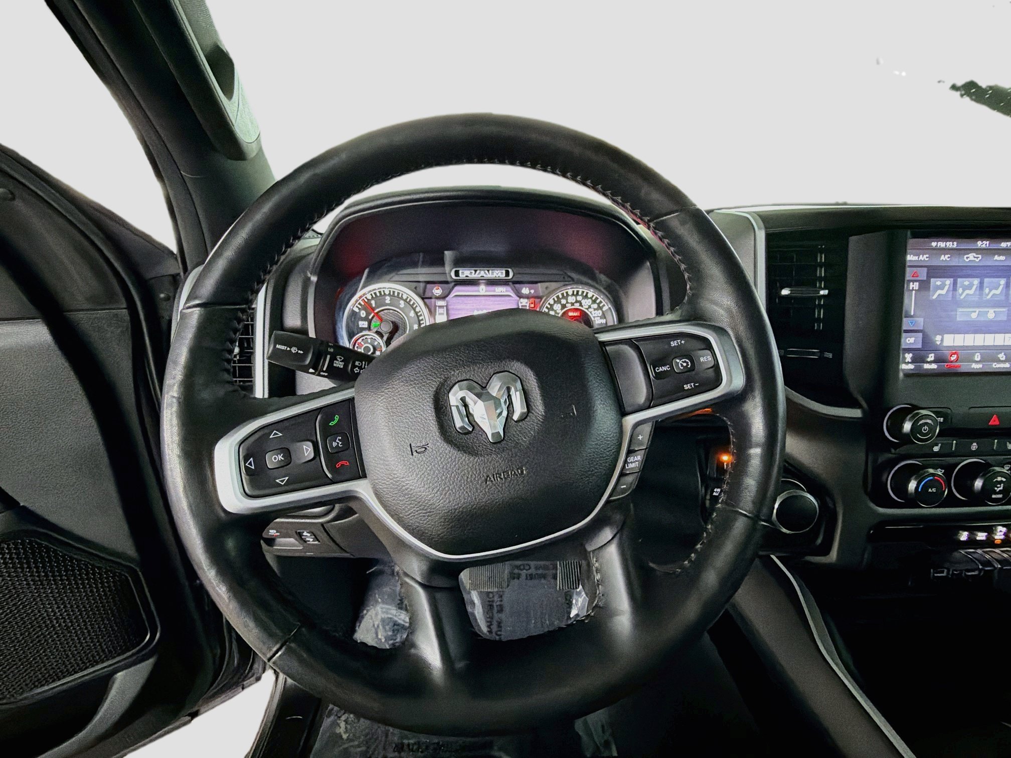 Used 2020 RAM 1500 Big Horn AWD/4WD image 17