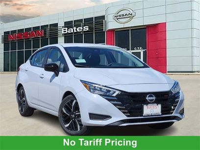 New 2025 Nissan Versa SR w/ Trunk Package