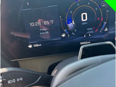 Used 2025 Chevrolet Traverse High Country FWD image 12