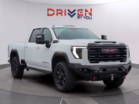 Used 2024 GMC Sierra 2500 AT4 w/ AT4 Premium Plus Package image 7