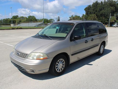 Used 2003 Ford Windstar LX FWD image 4
