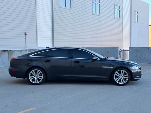 Used 2014 Jaguar XJ L Portfolio image 8