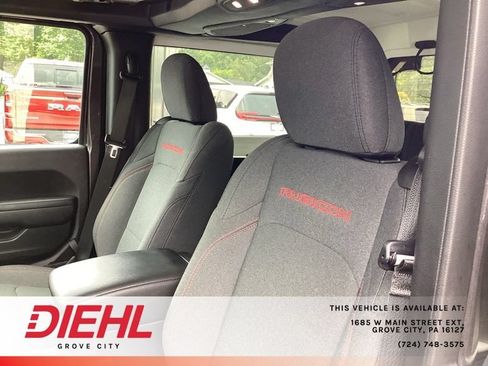 Used 2024 Jeep Wrangler Rubicon w/ Convenience Group AWD/4WD image 16