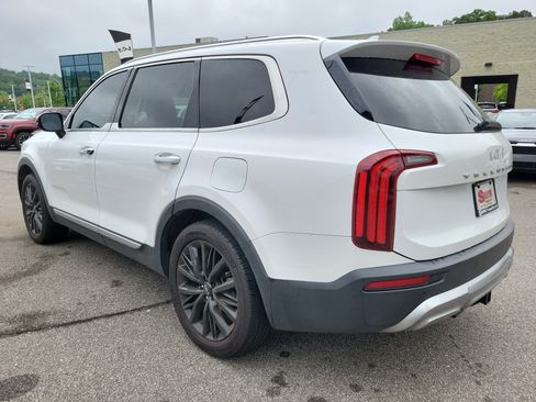 Used 2022 Kia Telluride SX w/ Towing Package FWD image 3