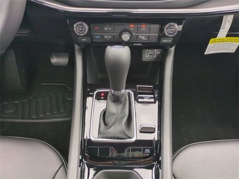 New 2026 Jeep Compass Latitude image 19