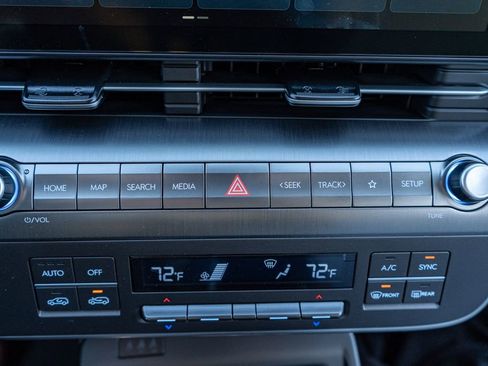 New 2026 Hyundai Kona SEL Premium image 32