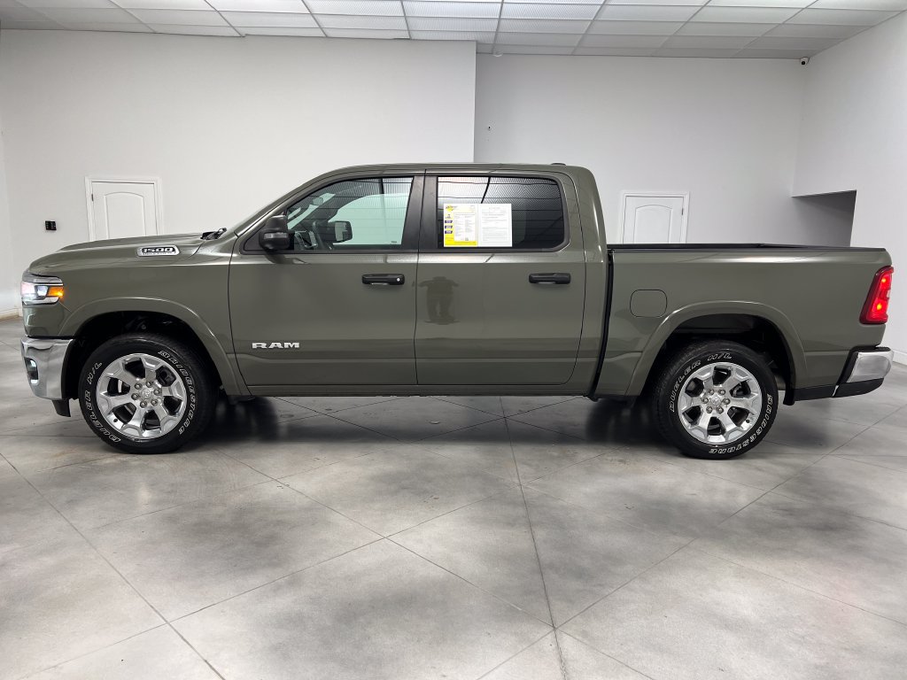 Used 2026 RAM 1500 Big Horn AWD/4WD image 5