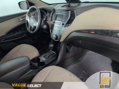 Used 2017 Hyundai Santa Fe Sport FWD image 13