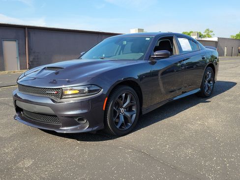Used 2019 Dodge Charger GT RWD image 2