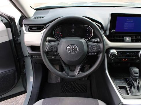 Used 2023 Toyota RAV4 XLE w/ Convenience Package image 18