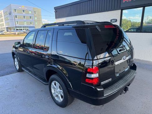 Used 2010 Ford Explorer XLT AWD/4WD image 3
