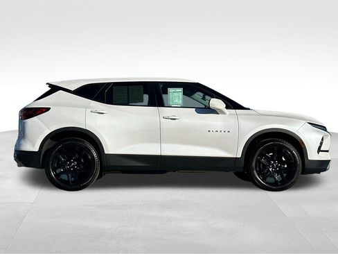 Used 2025 Chevrolet Blazer LT w/ Driver Confidence Package image 6