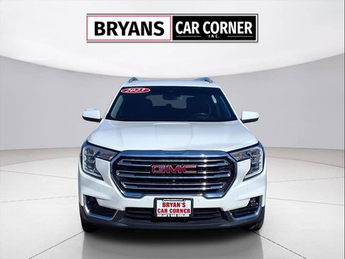 Used 2023 GMC Terrain SLT w/ Tech Package image 24