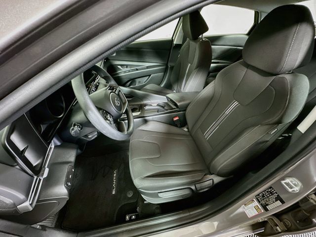 Used 2023 Hyundai Elantra SEL FWD image 12