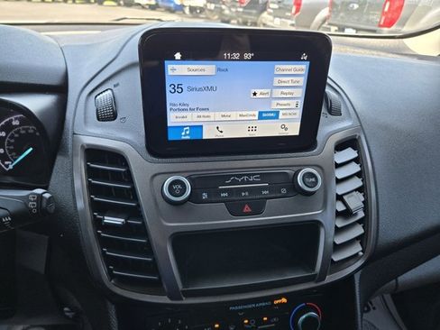 Used 2020 Ford Transit Connect XLT FWD image 8